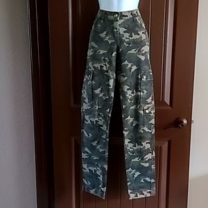Venus camo pants, size 4